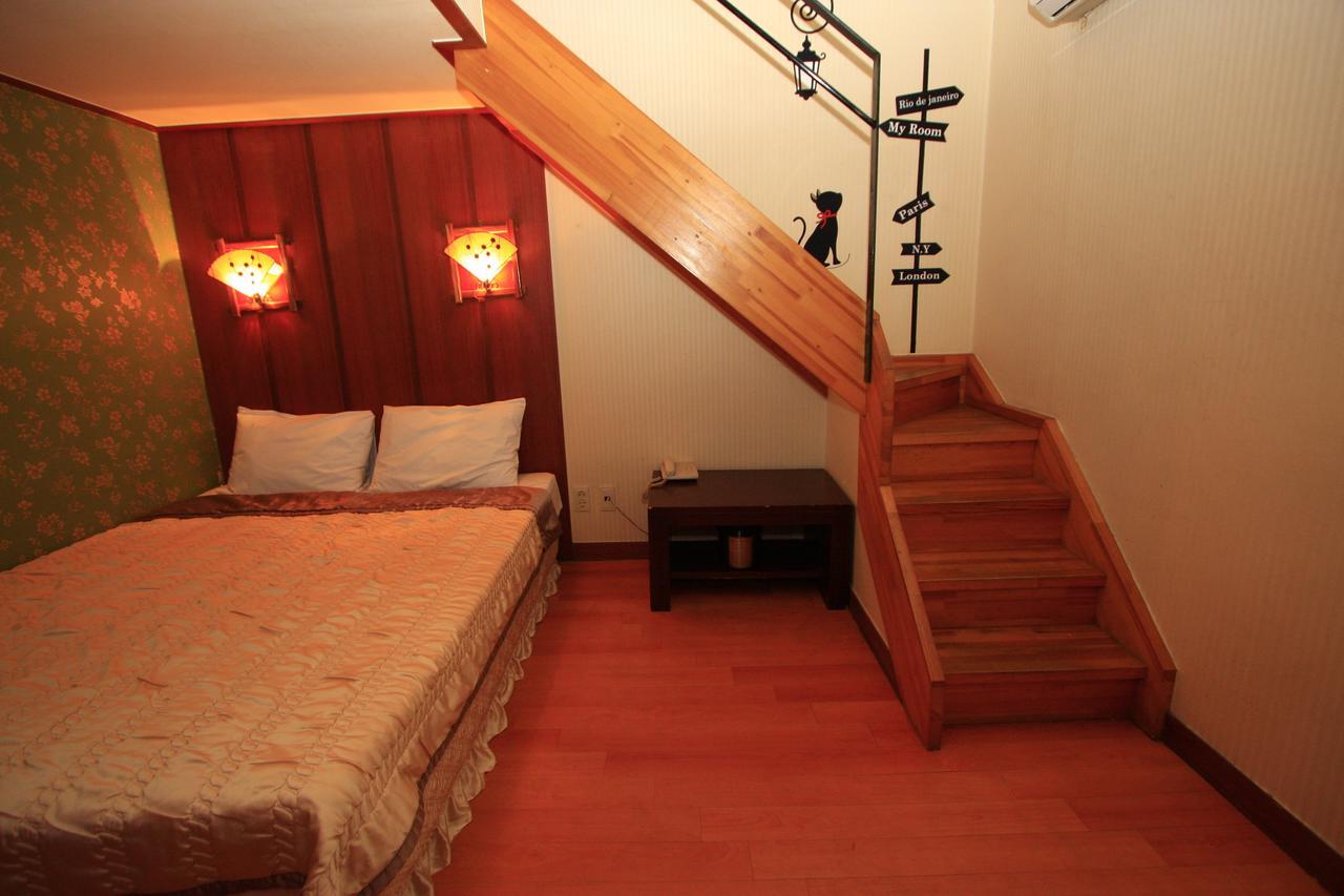 Blue Motel Boryeong Ngoại thất bức ảnh